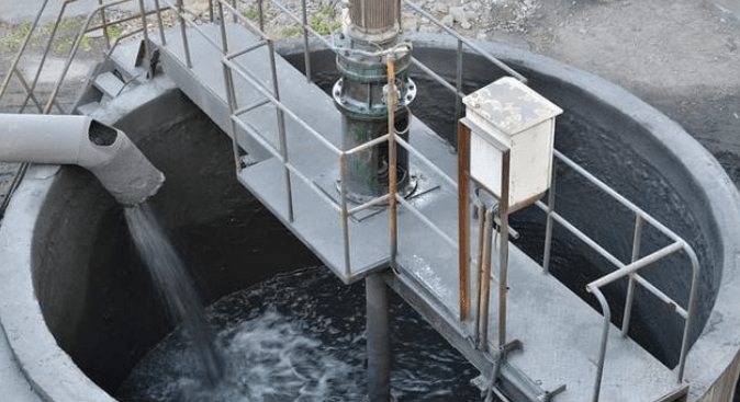 (圖:石膏脫硫塔起泡現(xiàn)場)